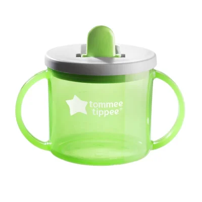 TOMMEE TIPPEE  Първа чаша с дръжки и прибиращ се твърд накрайник със свободен поток Tommee Tippee First Cup, 190 мл, 4м+, зелен цвят